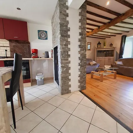 Le Gai Pinson Holiday home